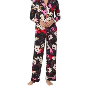 Room Service Women's Shawl Collar Pajama Set, Black, Large - NWT